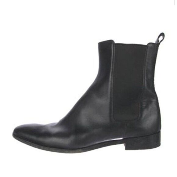 Gucci Authentic Solid Black Leather Chelsea Boots Booties Low Heel 9.5 B - Picture 1 of 8
